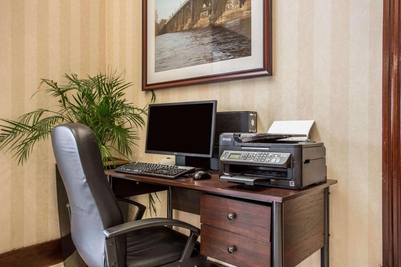 Comfort Inn & Suites Ftjackson Maingate Колумбия Екстериор снимка